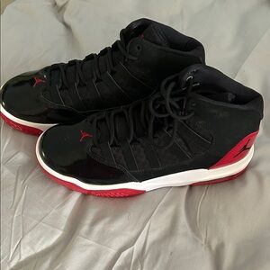 Jordan Women's Black and Red Sneakers